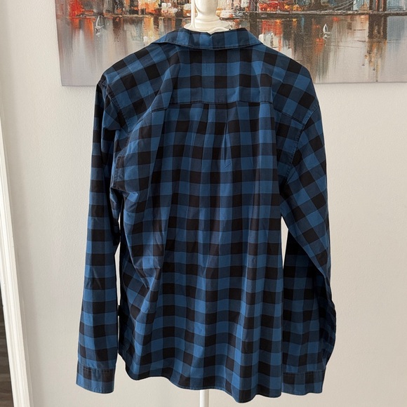 Patagonia long sleeve button down shirt medium - Picture 3 of 8